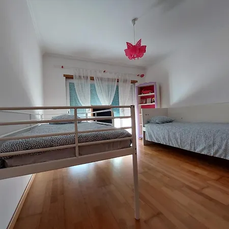 A Family House In Santa Cruz, Torres Vedras 펜션