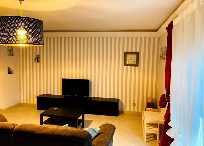 Casa vacanze A Family House In Santa Cruz, Torres Vedras *